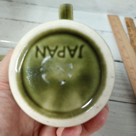 Vintage Embossed Mid Century Modern MCM Ceramic Glazed Stacking Mugs Japan Green - Picture 5 of 7